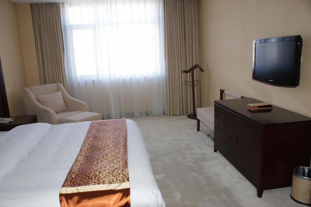 Shenyang Civil Aviation Hotel Exteriör bild