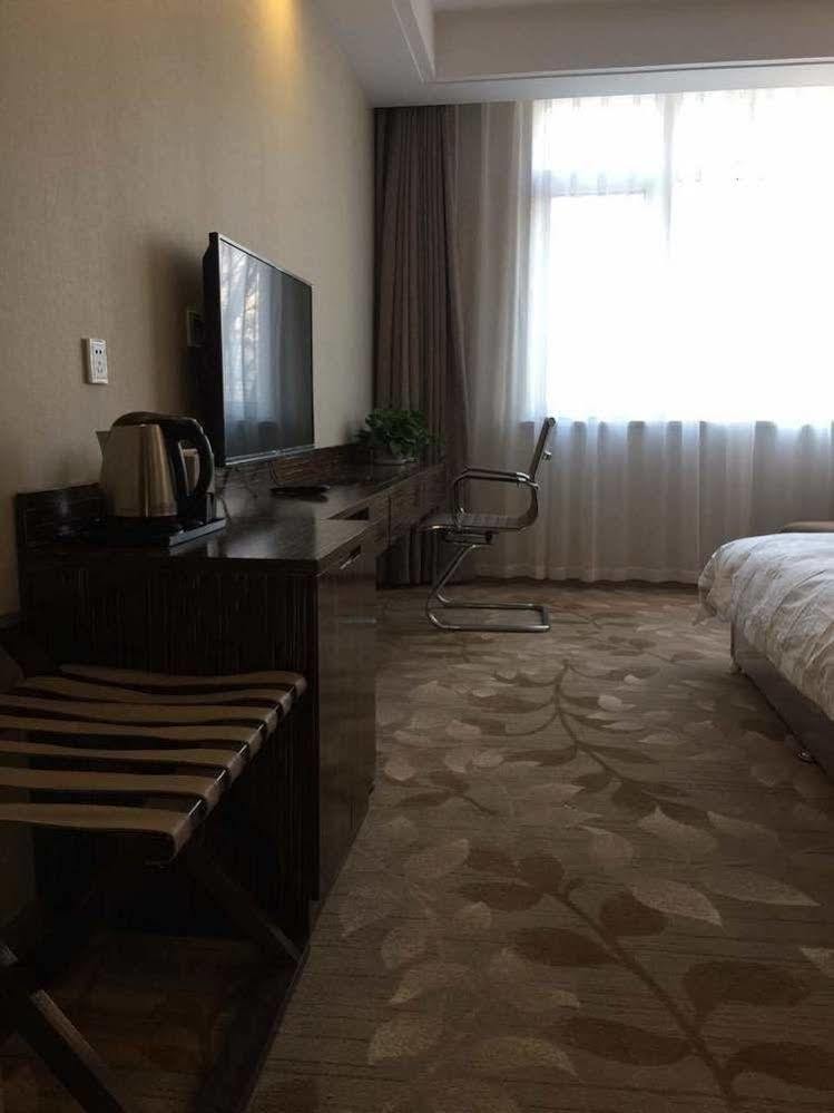 Shenyang Civil Aviation Hotel Exteriör bild