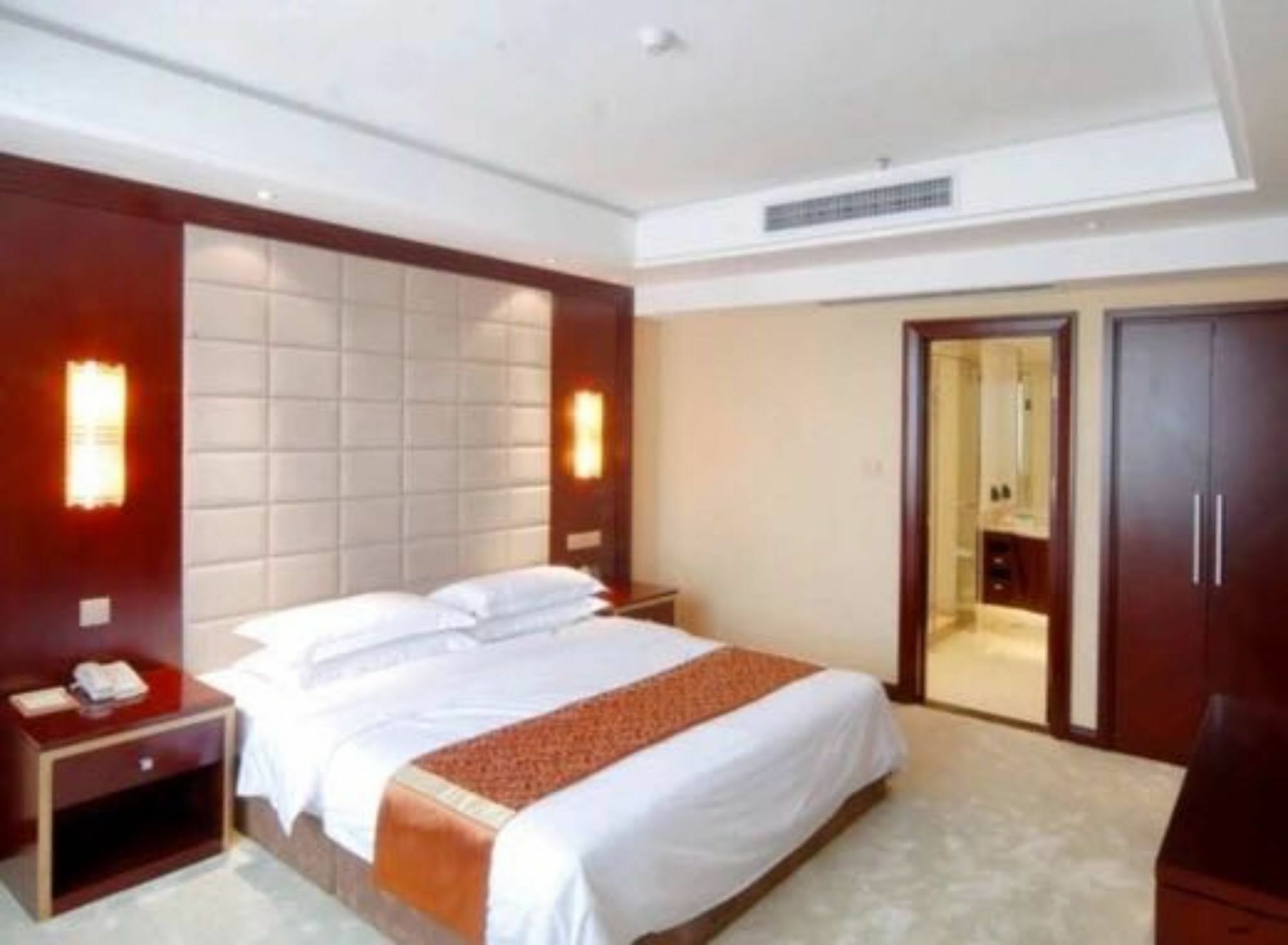 Shenyang Civil Aviation Hotel Exteriör bild