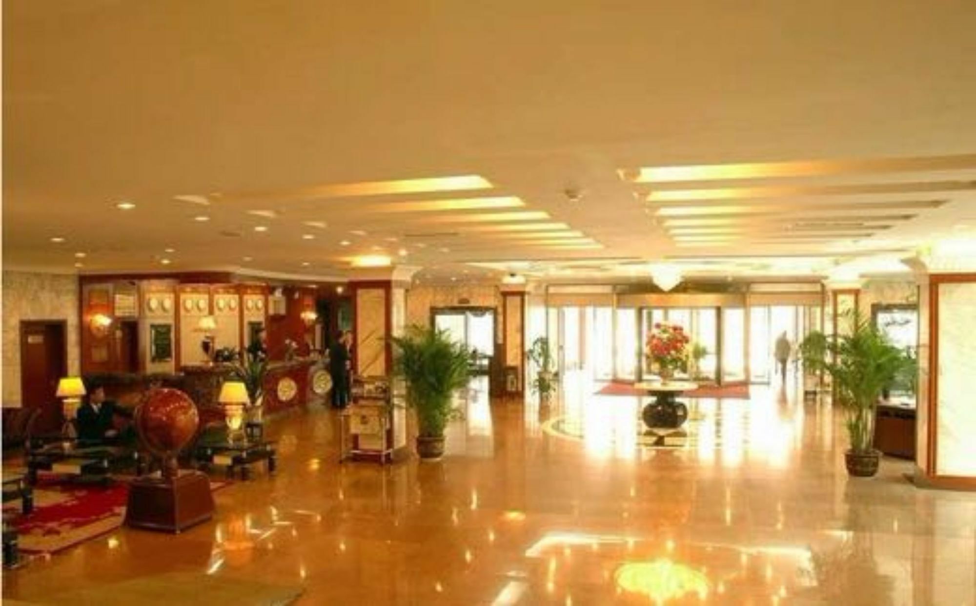 Shenyang Civil Aviation Hotel Exteriör bild